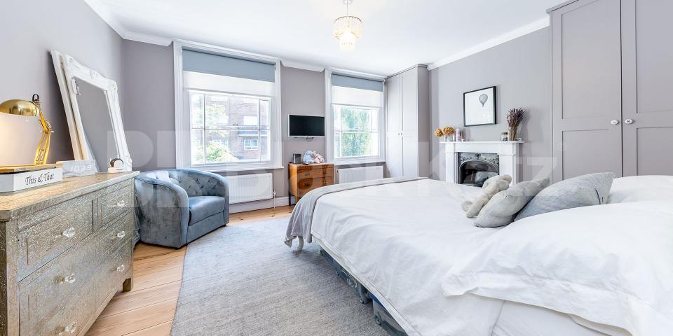 			3 Bedroom, 1 bath, 1 reception House			 Goldington Street, CAMDEN - KINGS CROSS